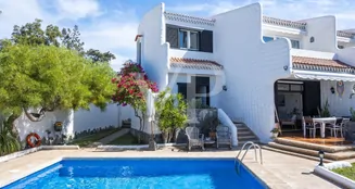 von_poll_real_estate_property_ES223183932_image_2