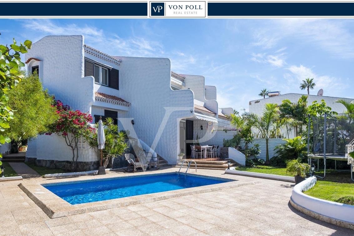 Villas familiares con vistas al mar en el corazón de Playa de las Américas