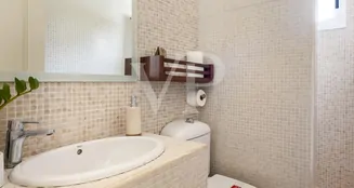 von_poll_real_estate_property_ES223183932_image_20