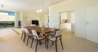 von_poll_real_estate_property_ES223184024_image_71