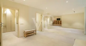 von_poll_real_estate_property_ES223184024_image_49