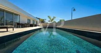 von_poll_real_estate_property_ES223184024_image_2