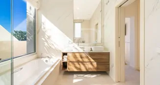 von_poll_real_estate_property_ES223184024_image_42