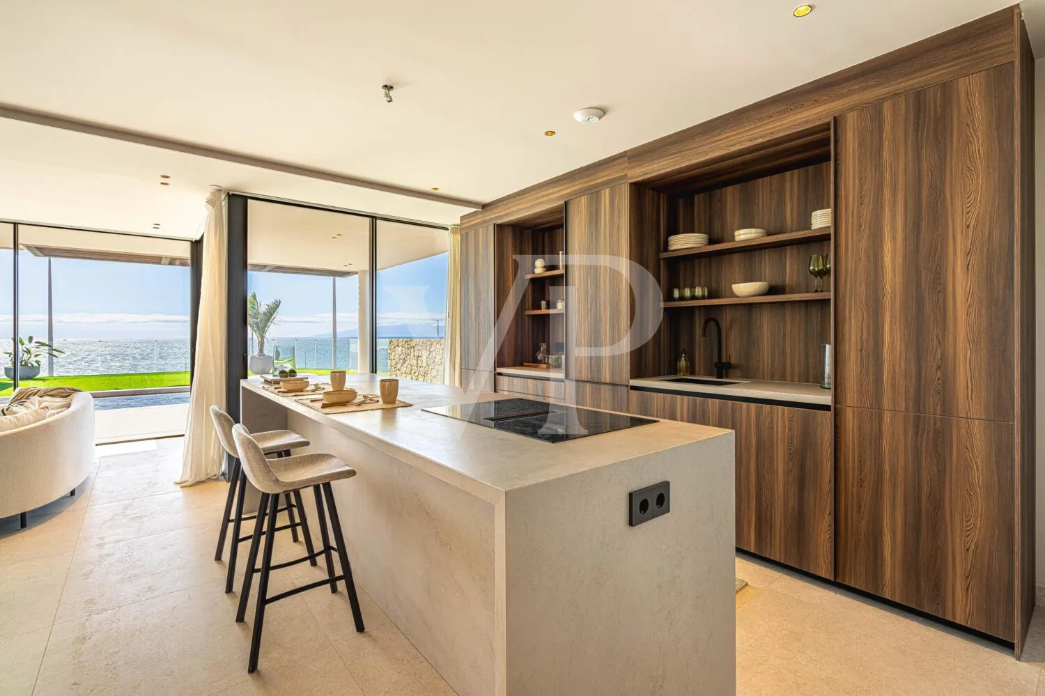 Luxus új építési projekt Callao Salvajében