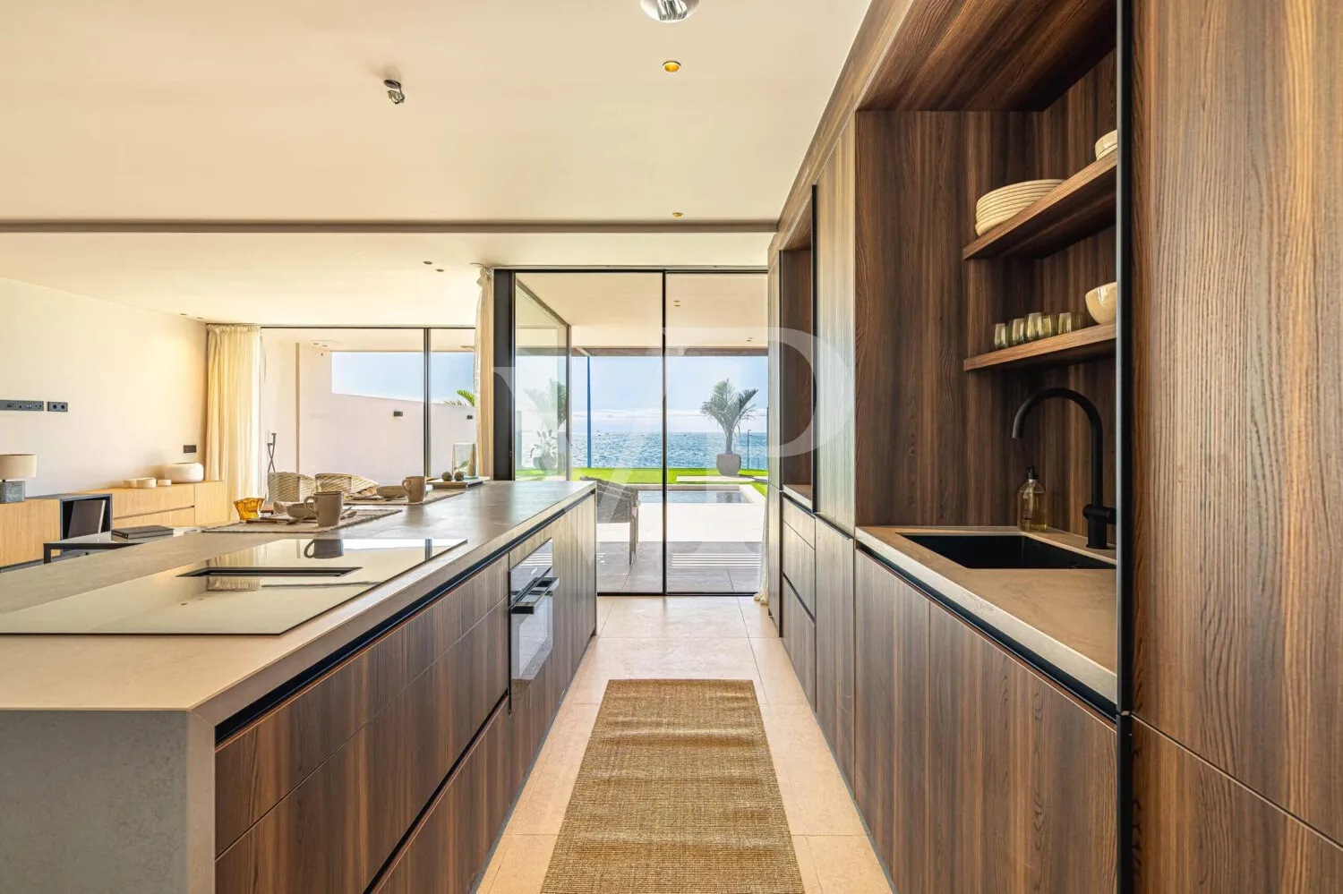 Luxus új építési projekt Callao Salvajében