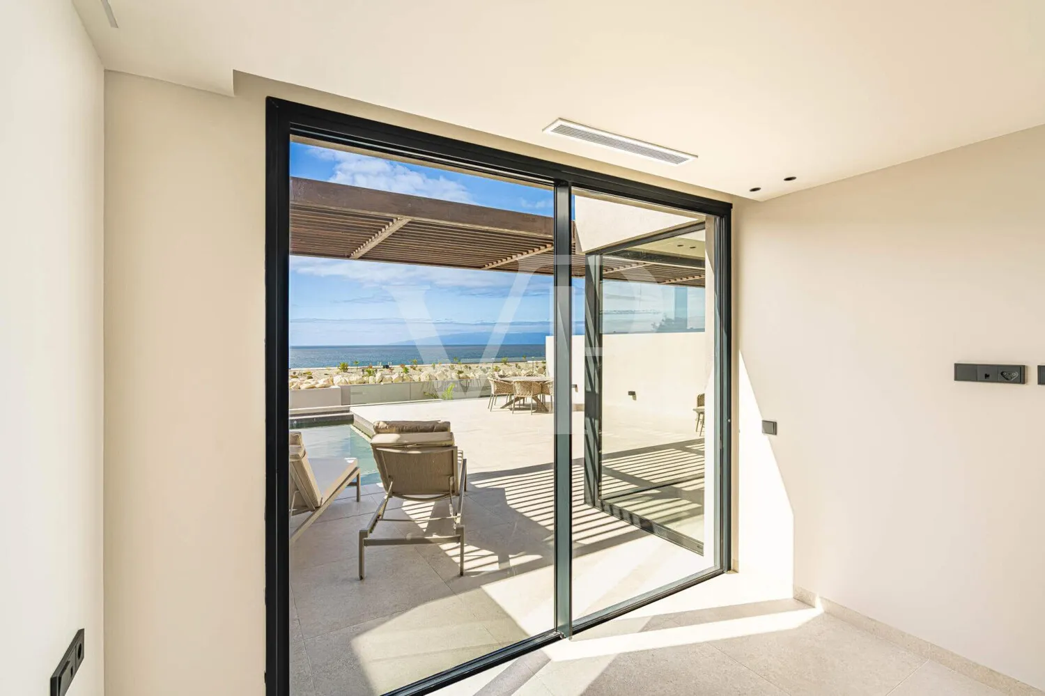 Ático luminoso de nueva construcción en Callao Salvaje