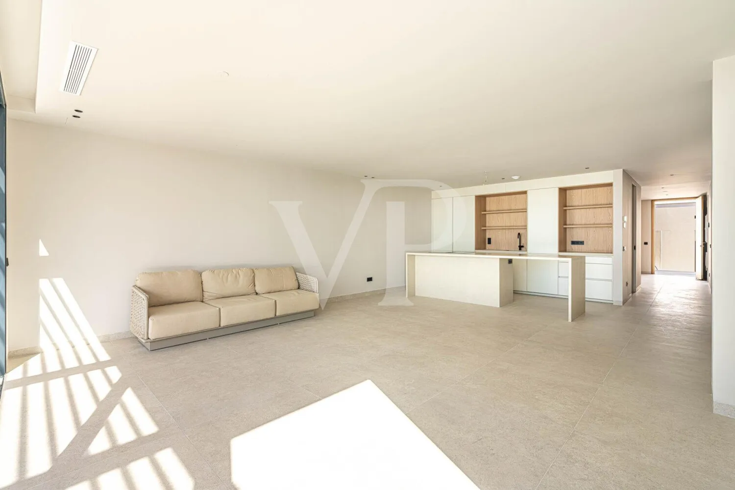 Ático luminoso de nueva construcción en Callao Salvaje