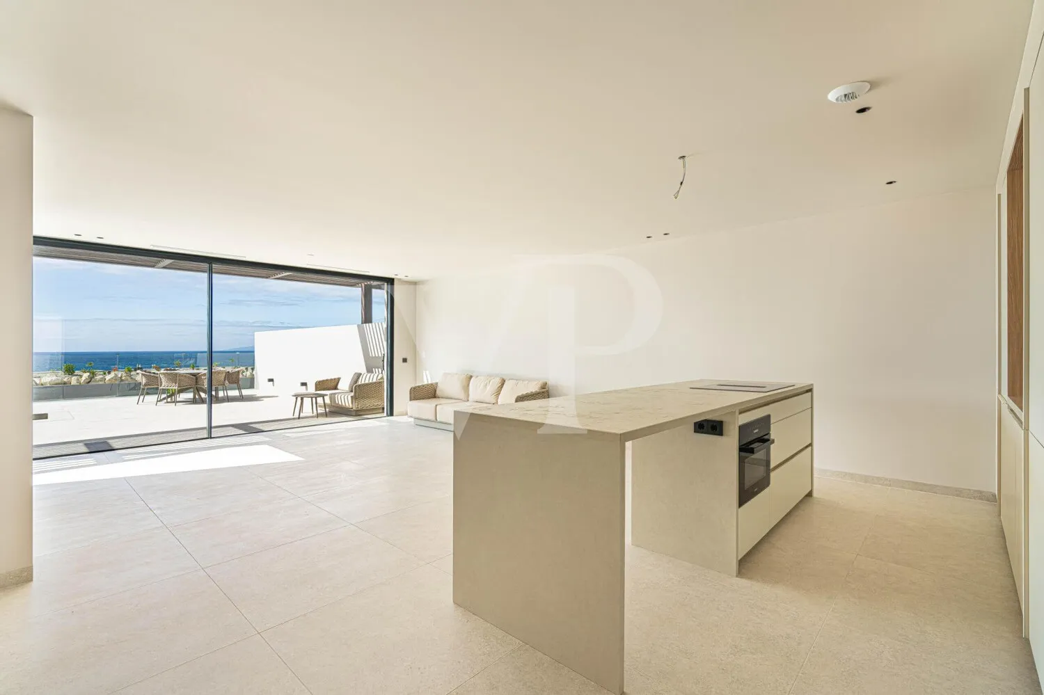 Ático luminoso de nueva construcción en Callao Salvaje