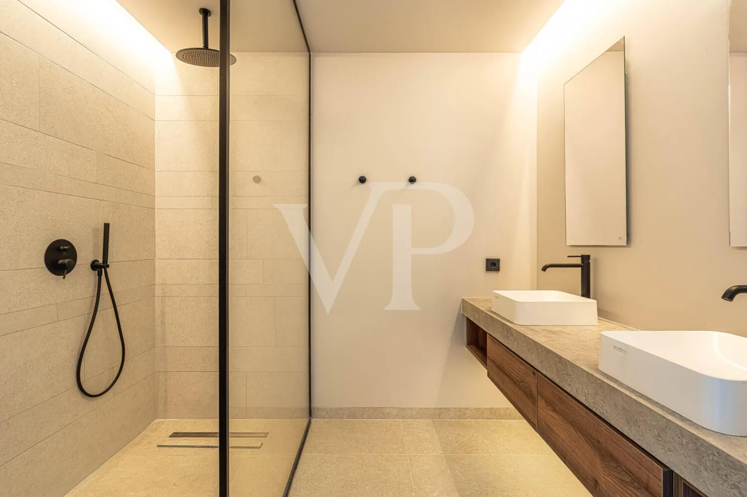 Ático luminoso de nueva construcción en Callao Salvaje