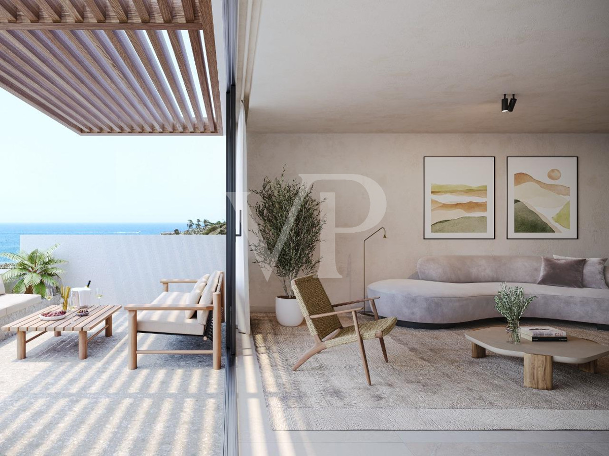 Spectacular luxury corner apartment with sea views in Callao Salvaje