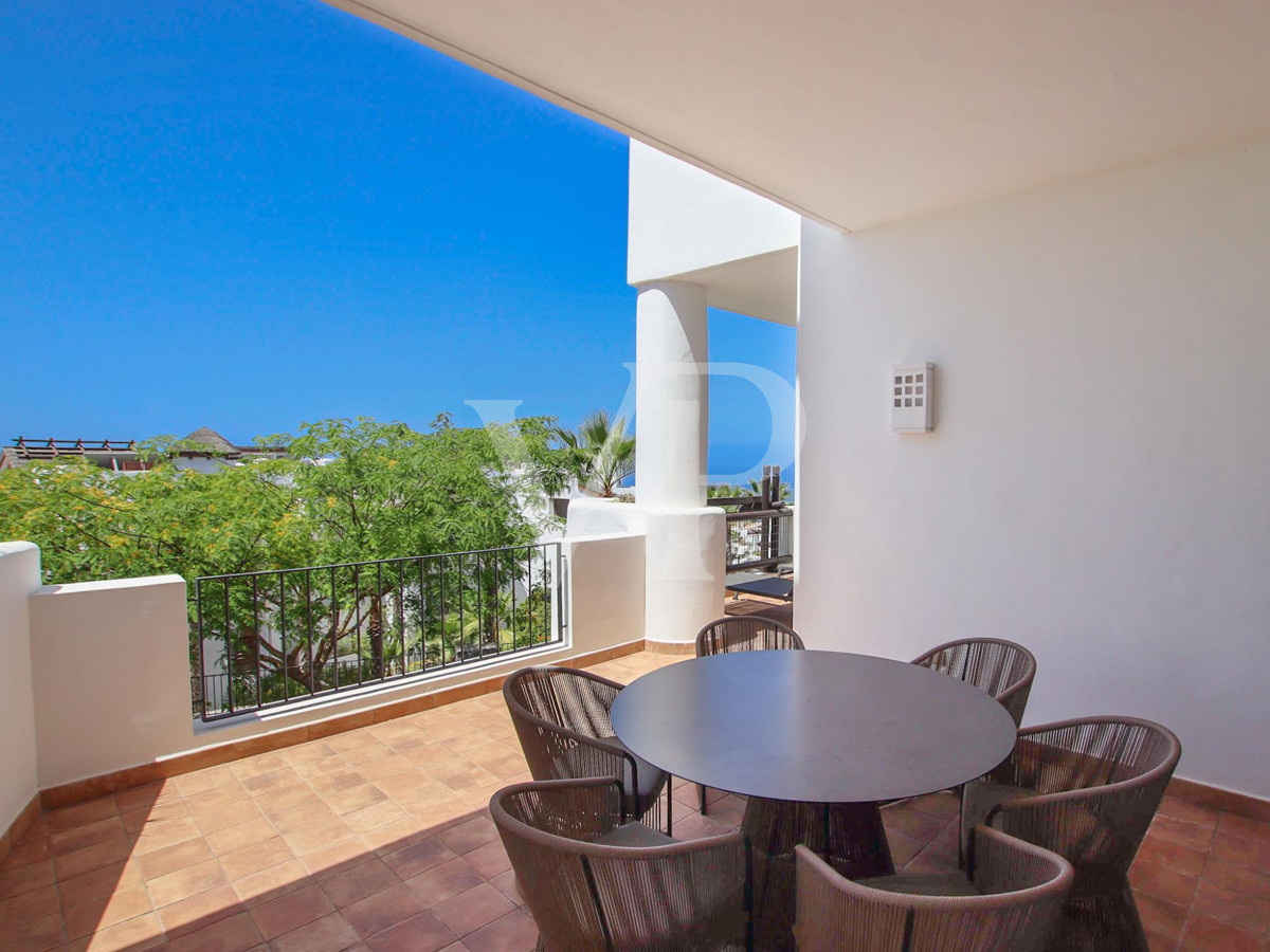 Luxurious 2-bedroom apartment with sea views in the exclusive Abama complex