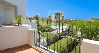 von_poll_real_estate_property_ES233184271_image_0