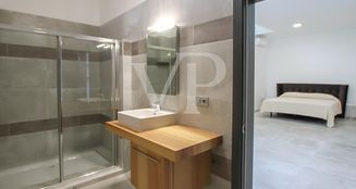 von_poll_real_estate_property_ES233184322_image_36