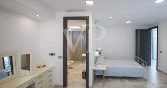 von_poll_real_estate_property_ES233184322_image_27