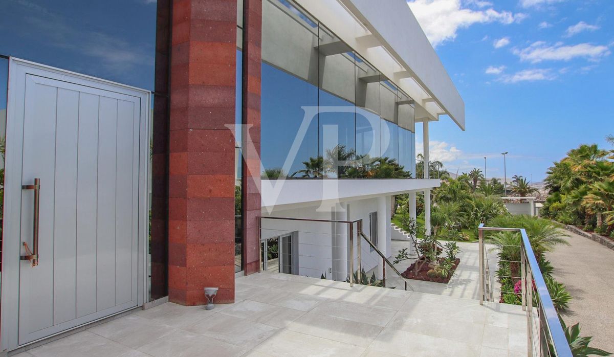 Prächtige Luxusvilla in Costa Adeje