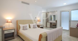 von_poll_real_estate_property_ES233184322_image_33