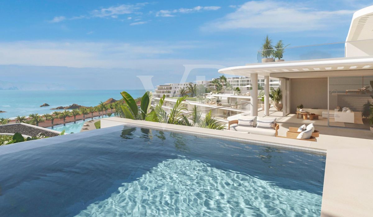 Ein Juwel in erster Meereslinie von Playa San Juan