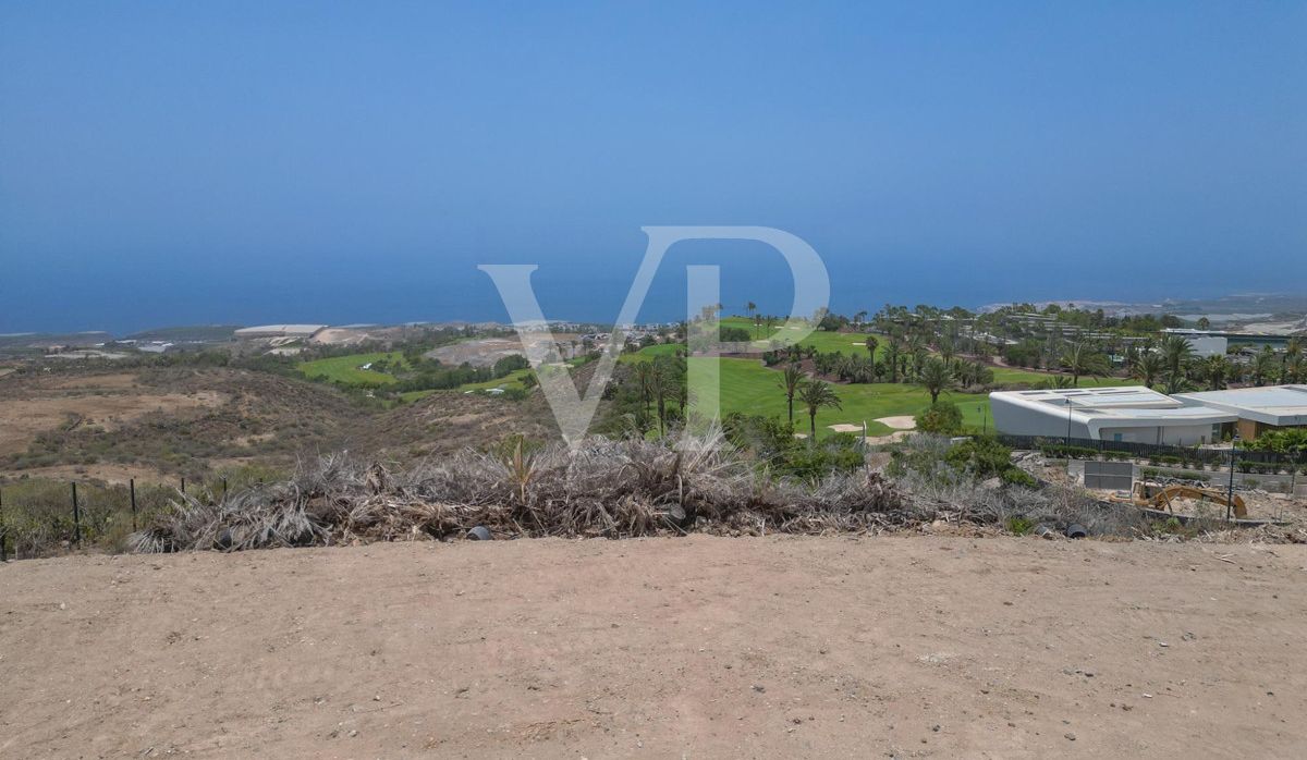 Magnificent plot with sea views in Golf de Abama