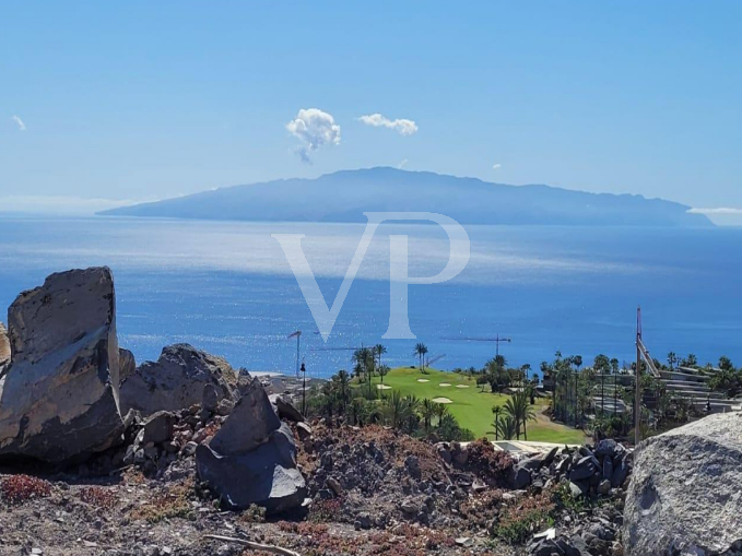 Perfektes Grundstück mit Meerblick im Abama Resort