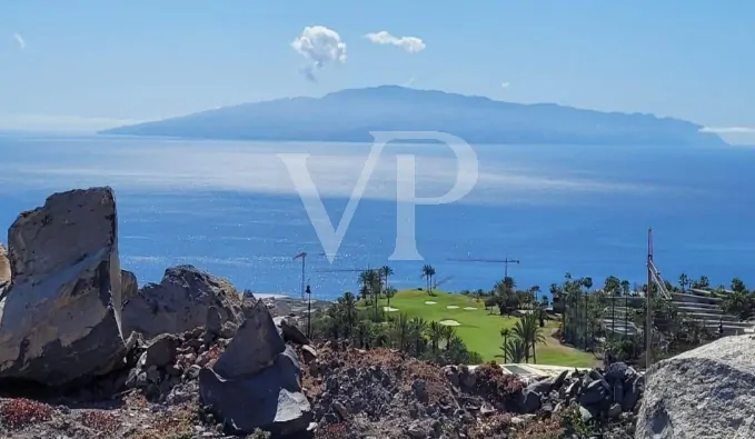 Perfektes Grundstück mit Meerblick im Abama Resort