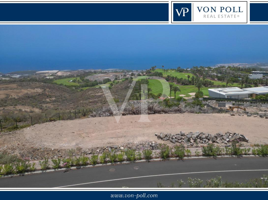 Magnificent plot with sea views in Golf de Abama