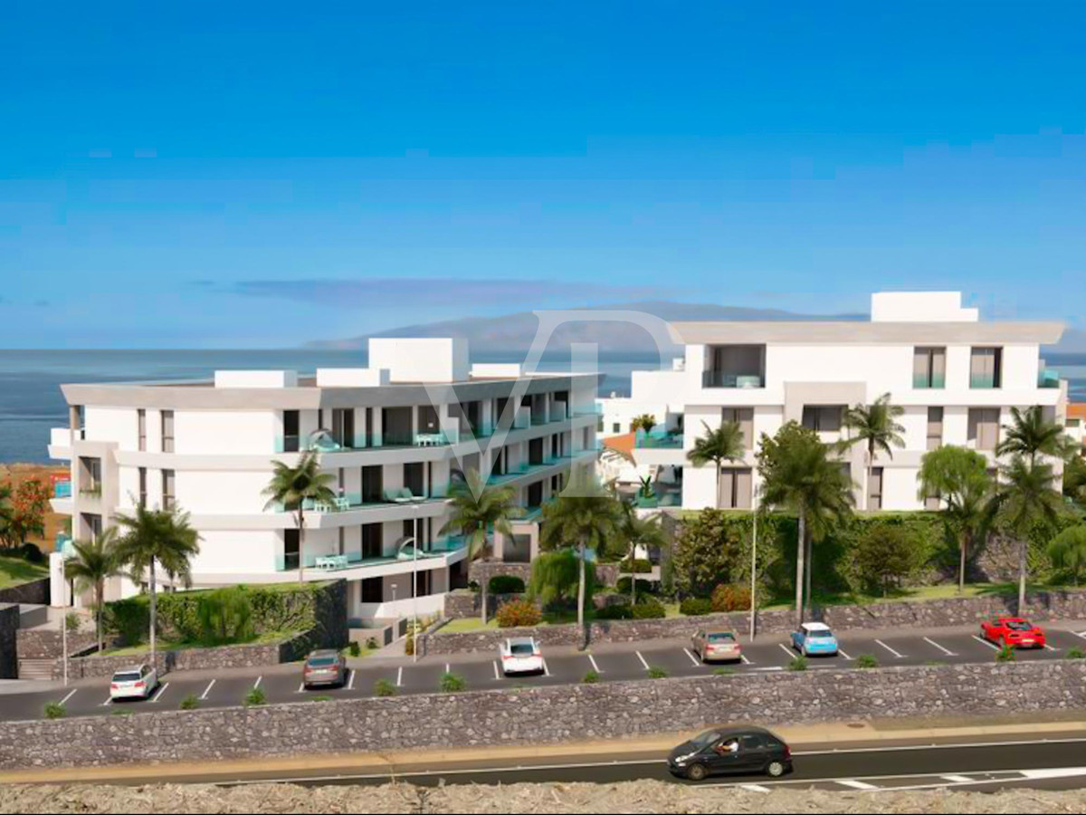 Terrain résidentiel avec licence et vue sur la mer à Golf Costa Adeje