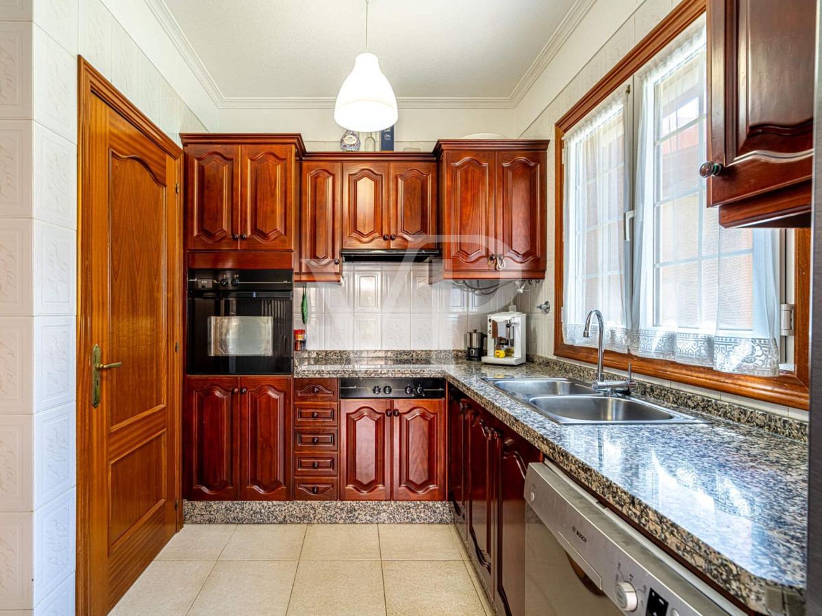 Belle maison individuelle avec une belle terrasse au cœur d'Adeje