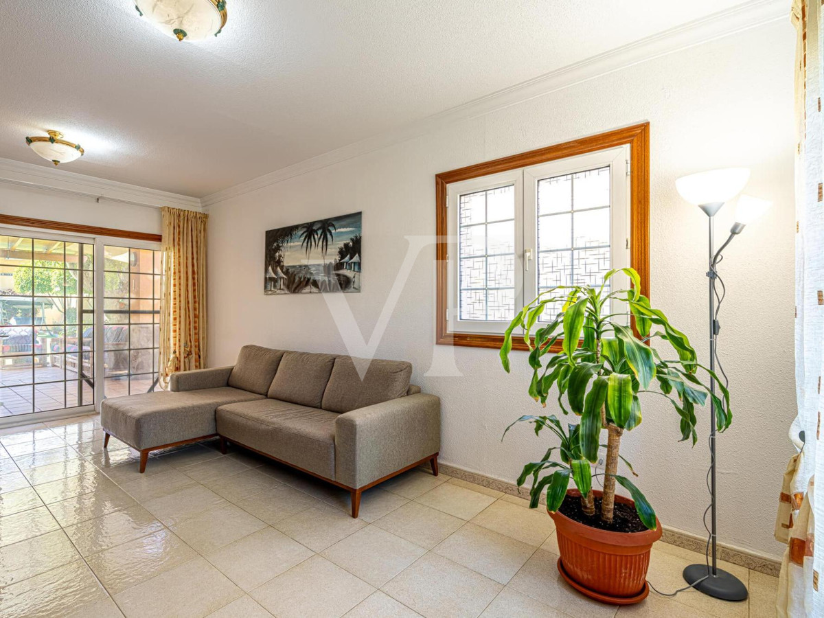 Belle maison individuelle avec une belle terrasse au cœur d'Adeje