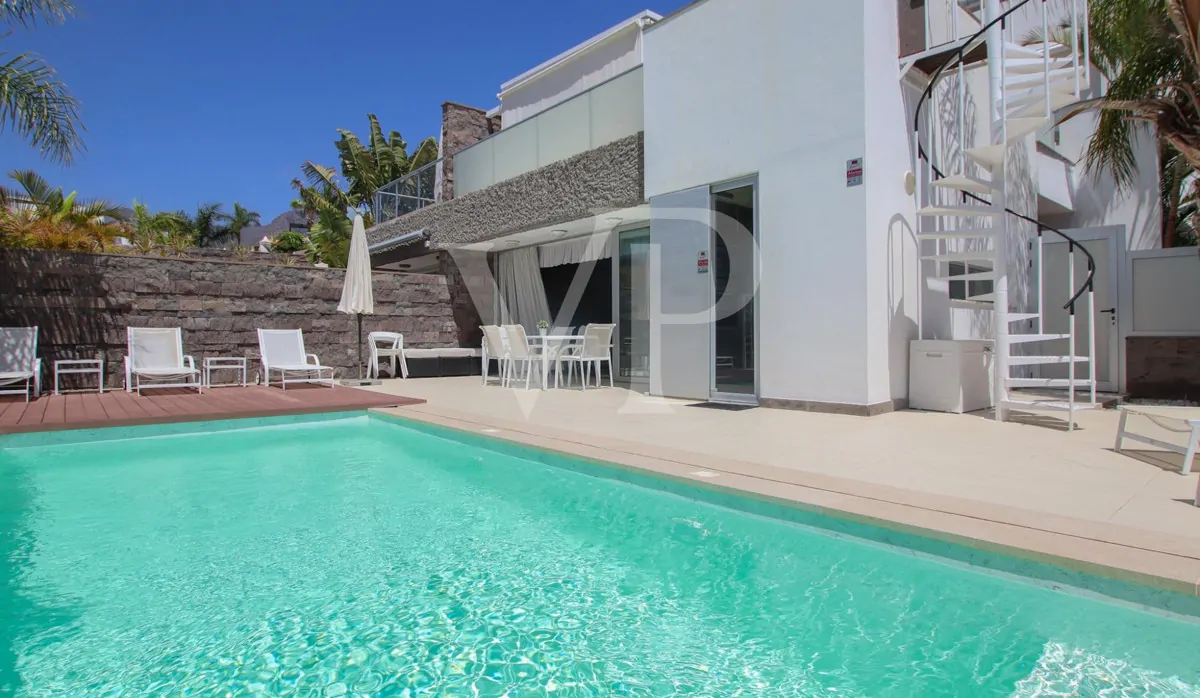 Exklusive moderne Villa mit Meerblick nur wenige Minuten vom Strand El Duque