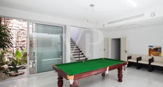 von_poll_real_estate_property_ES233184417_image_58