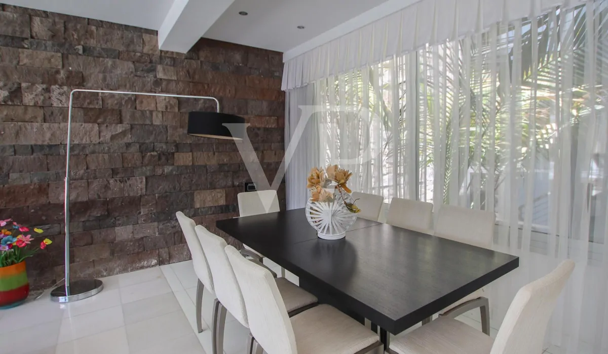 Exklusive moderne Villa mit Meerblick nur wenige Minuten vom Strand El Duque