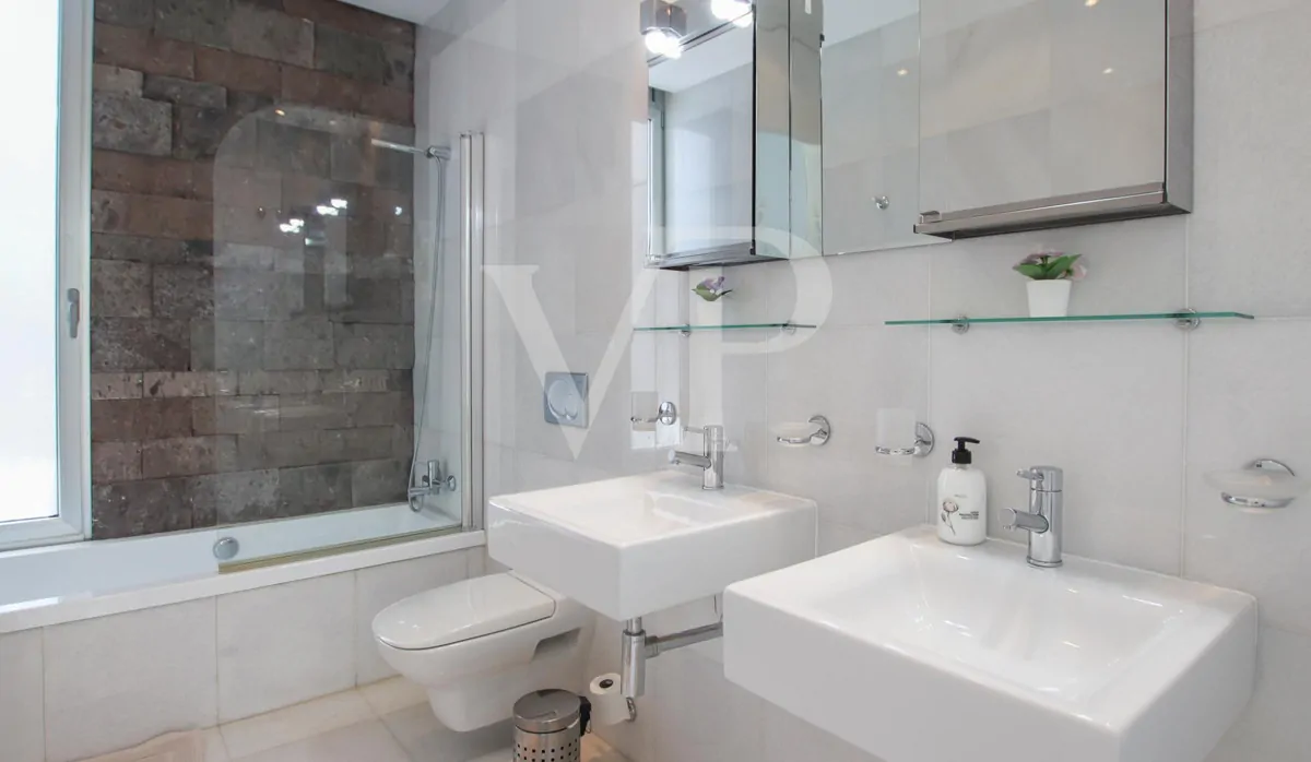 Exklusive moderne Villa mit Meerblick nur wenige Minuten vom Strand El Duque