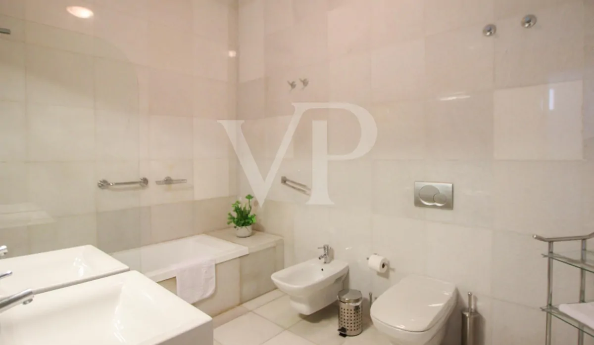 Exklusive moderne Villa mit Meerblick nur wenige Minuten vom Strand El Duque