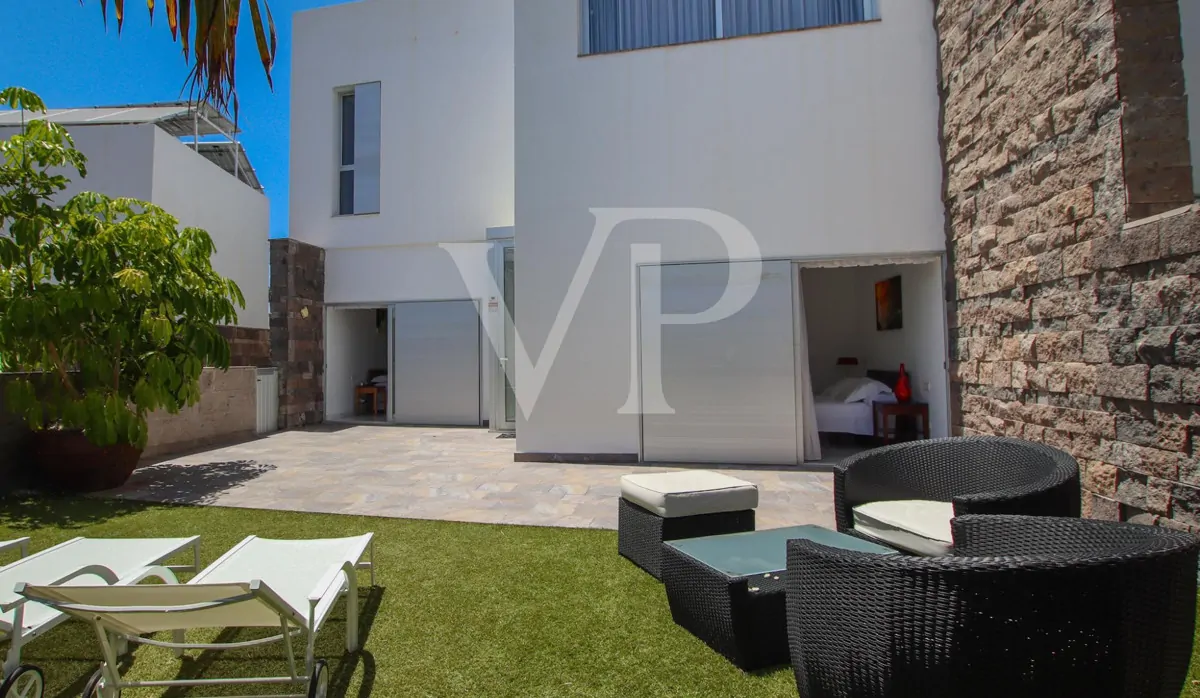 Exklusive moderne Villa mit Meerblick nur wenige Minuten vom Strand El Duque