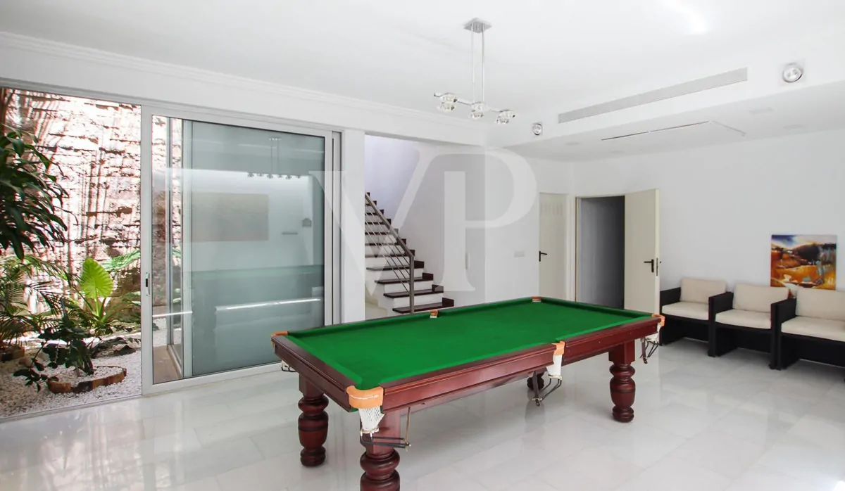 Exklusive moderne Villa mit Meerblick nur wenige Minuten vom Strand El Duque