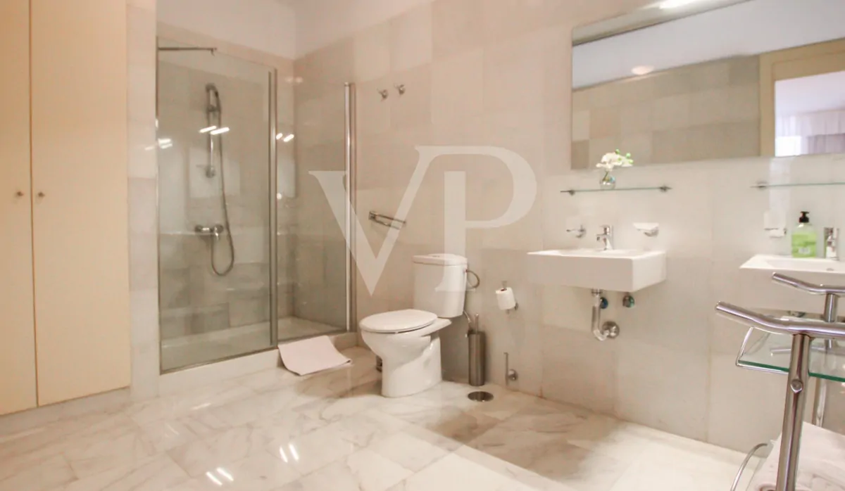 Exklusive moderne Villa mit Meerblick nur wenige Minuten vom Strand El Duque