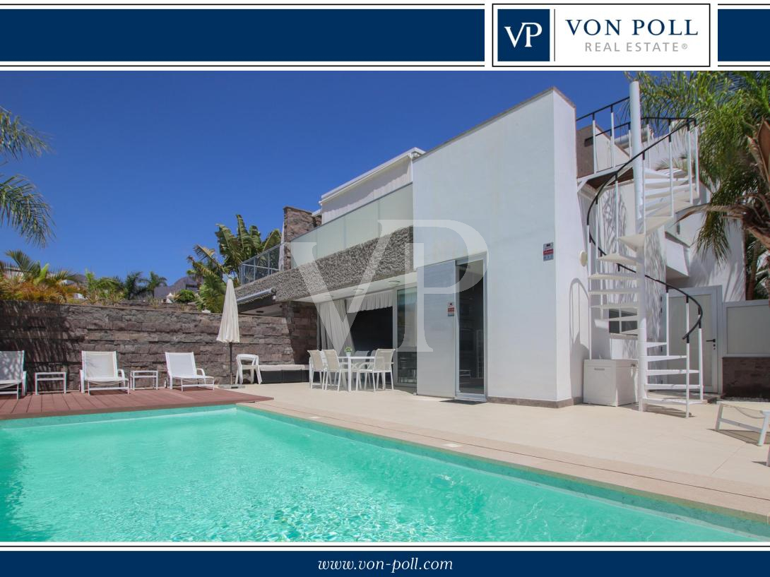 Exclusive modern villa with sea views just a few steps to the beach el Duque