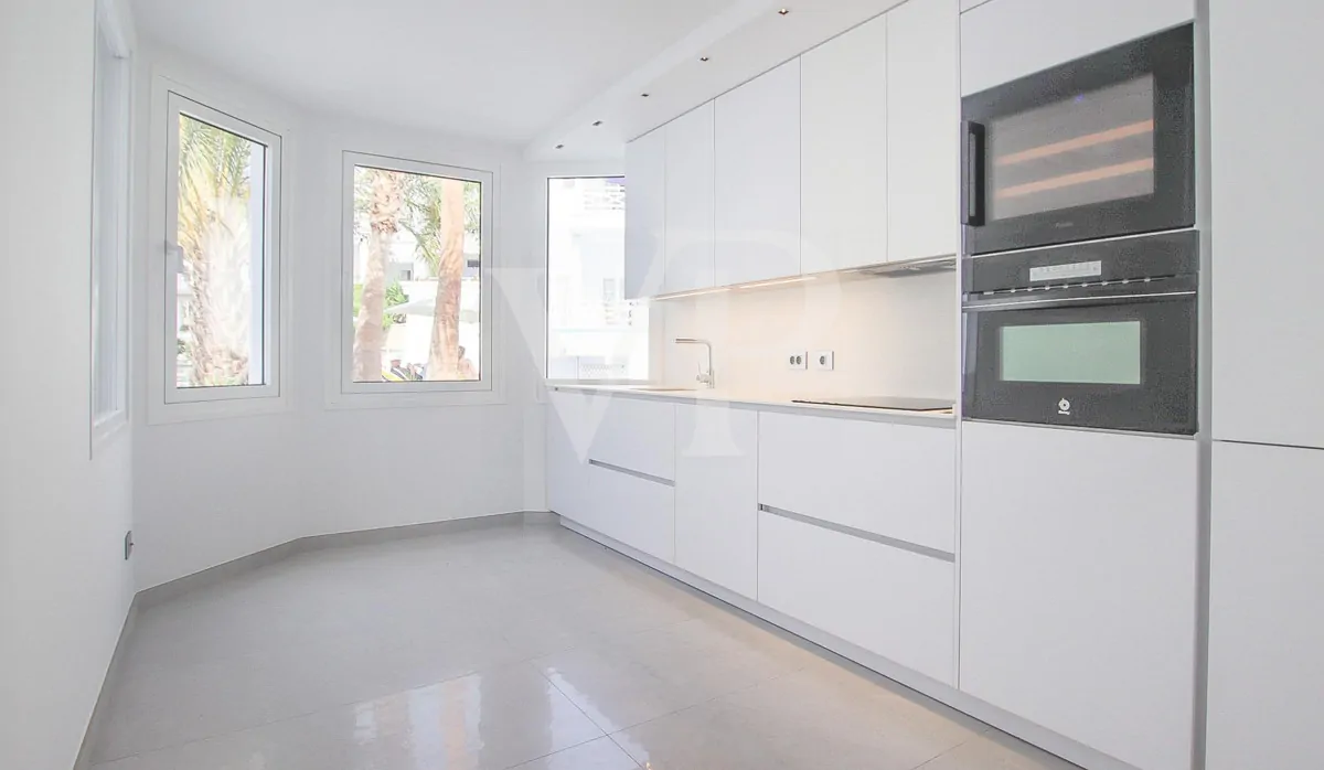 Fantastisches Reihenhaus in in erster Meereslinie am Playa Fañabe