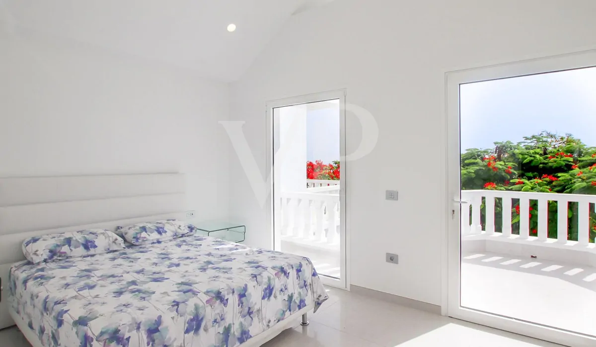 Fantastisches Reihenhaus in in erster Meereslinie am Playa Fañabe