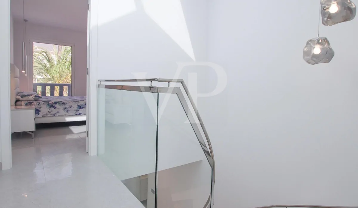 Fantastisches Reihenhaus in in erster Meereslinie am Playa Fañabe