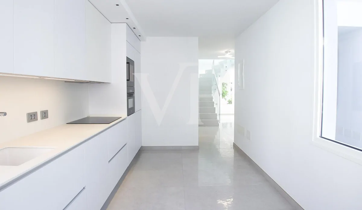 Fantastisches Reihenhaus in in erster Meereslinie am Playa Fañabe