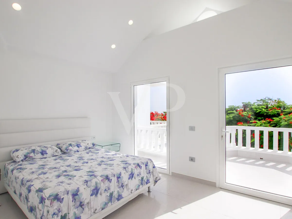 Fantastisches Reihenhaus in in erster Meereslinie am Playa Fañabe