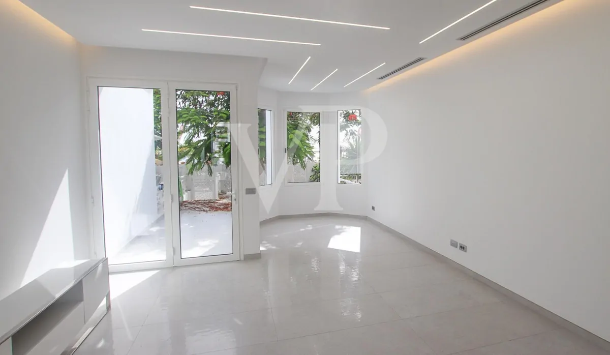 Fantastisches Reihenhaus in in erster Meereslinie am Playa Fañabe