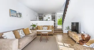 von_poll_real_estate_property_ES223183932_image_235