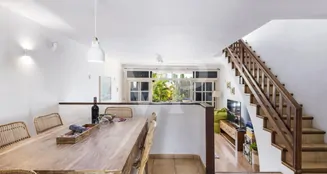 von_poll_real_estate_property_ES223183932_image_204