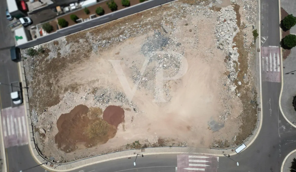Terrain résidentiel avec licence et vue sur la mer à Golf Costa Adeje