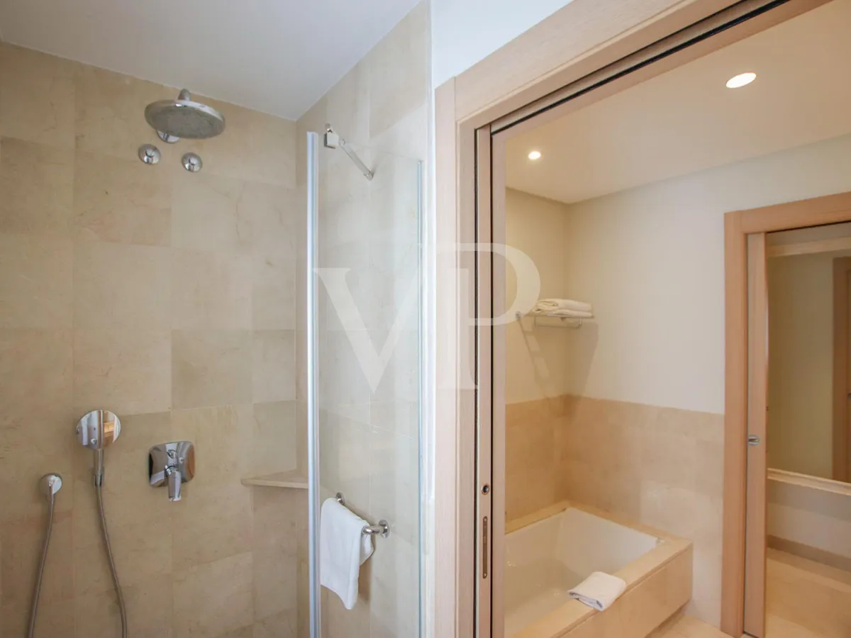 Apartamento de lujo de 2 dormitorios con vistas al mar en el exclusivo complejo Abama