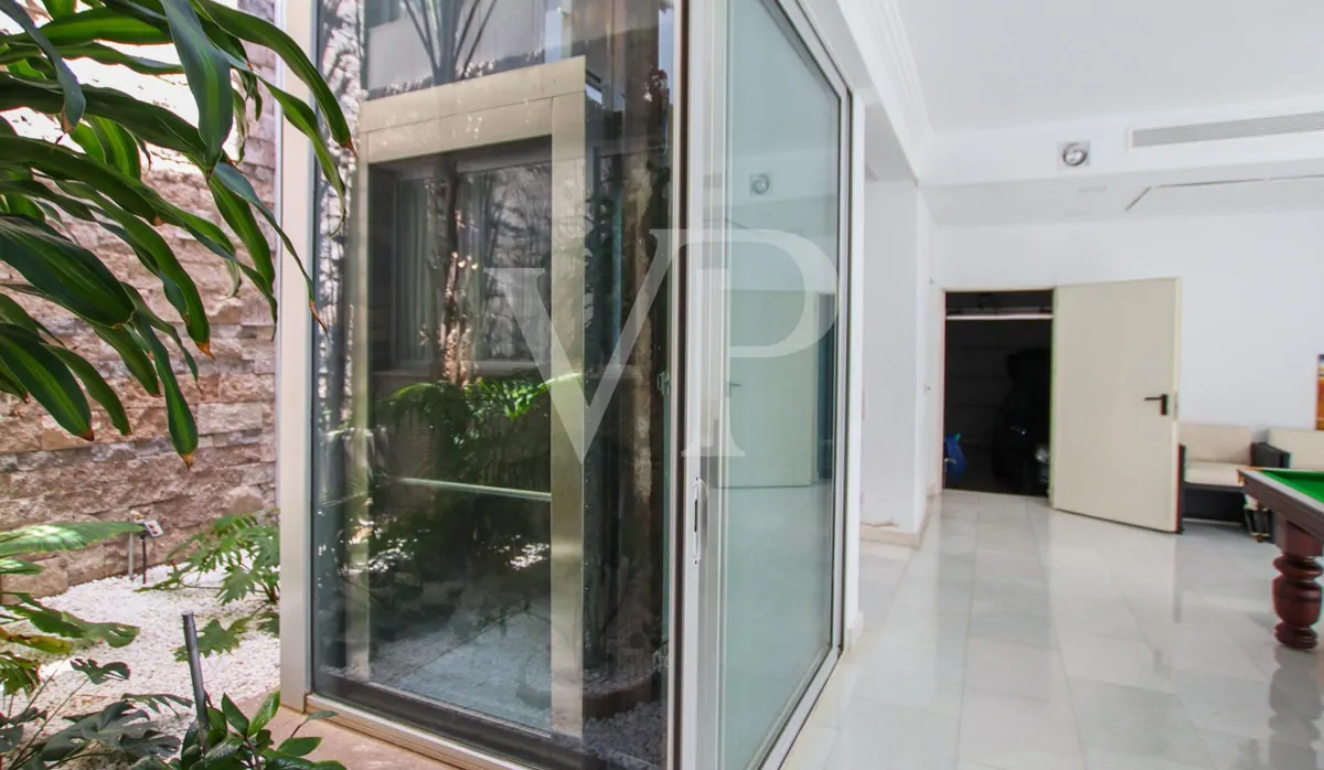 Exklusive moderne Villa mit Meerblick nur wenige Minuten vom Strand El Duque