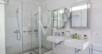 von_poll_real_estate_property_ES233184417_image_122