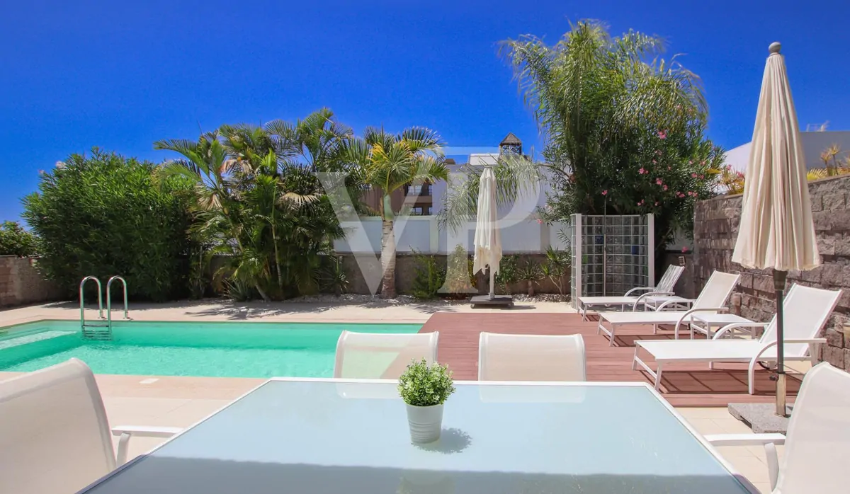 Exklusive moderne Villa mit Meerblick nur wenige Minuten vom Strand El Duque